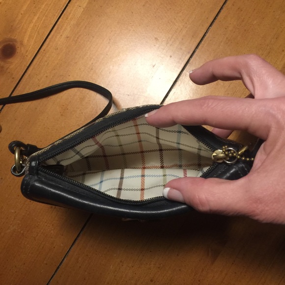 Coach wristlet wallet. - Picture 4 of 8